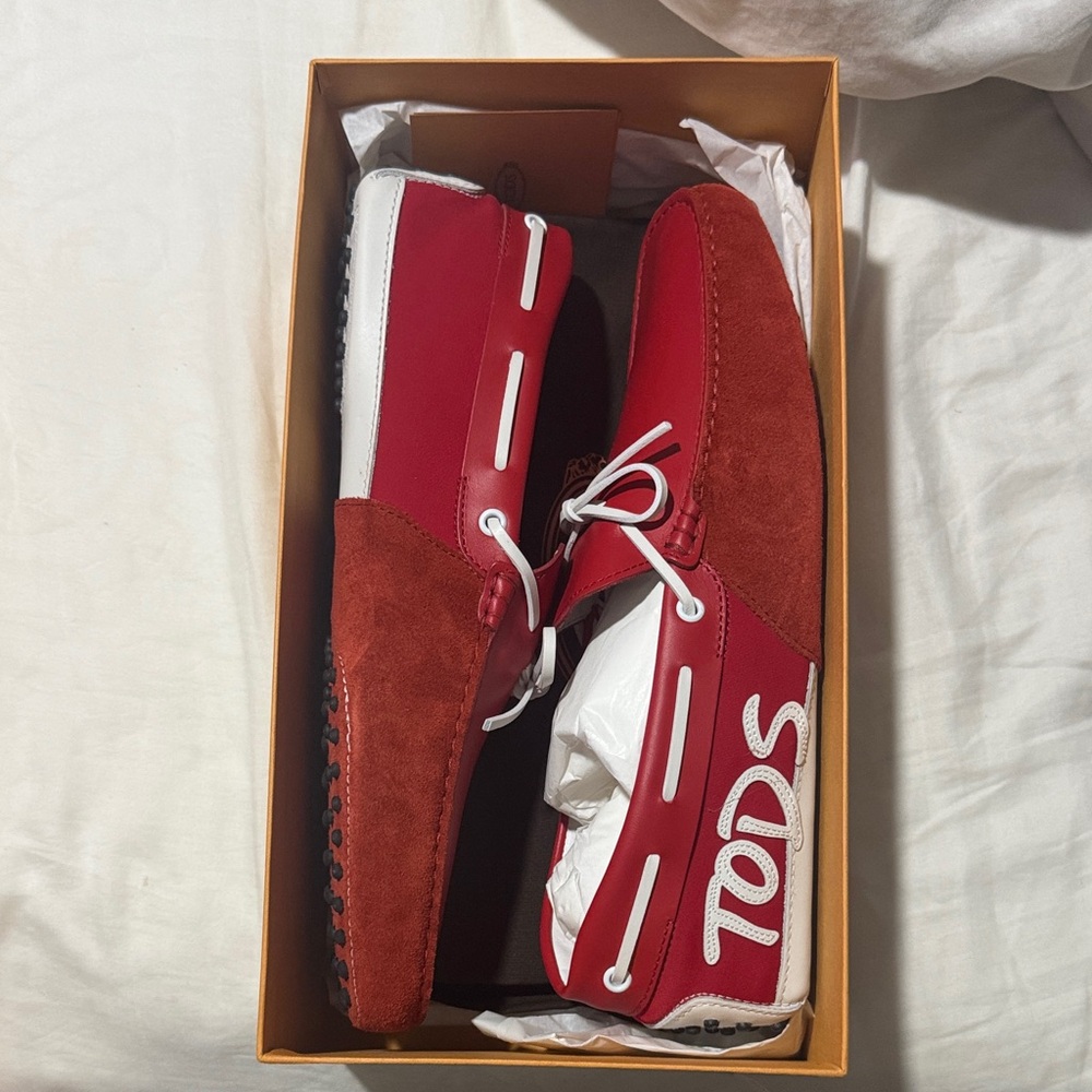 Tod's Bold Red and White Slip-On Loafers - Picture 2 of 8